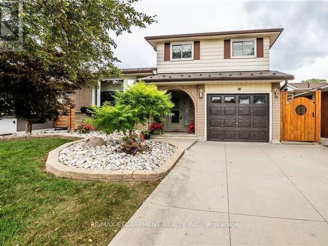 29 ABBINGTON DRIVE Hamilton Ontario, L9C 4R2