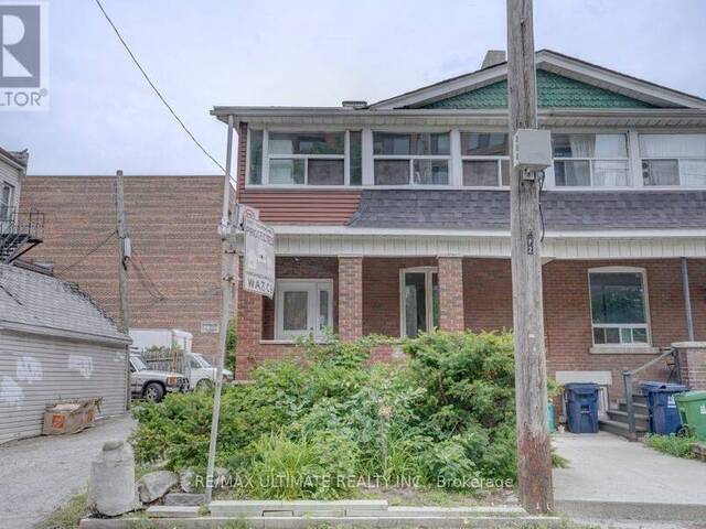 2 DEARBOURNE AVENUE Toronto Ontario, M4K 1M7