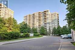 404 - 91 TOWNSGATE DRIVE | Vaughan Ontario | Slide Image Three