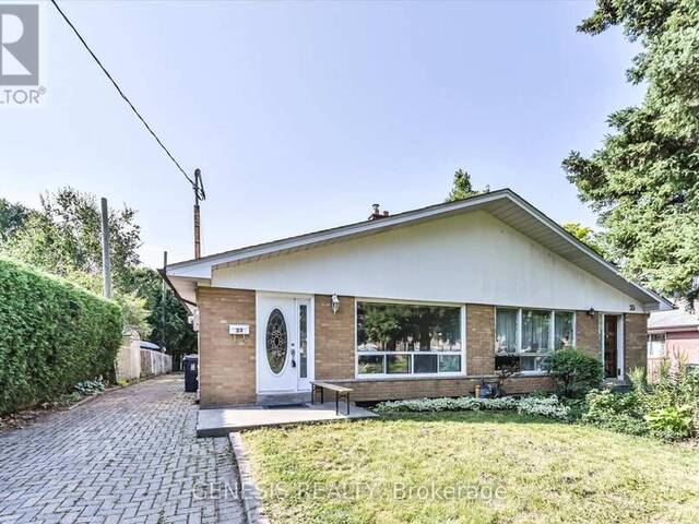 33 HOLCOLM ROAD Toronto Ontario, M2N 2C8