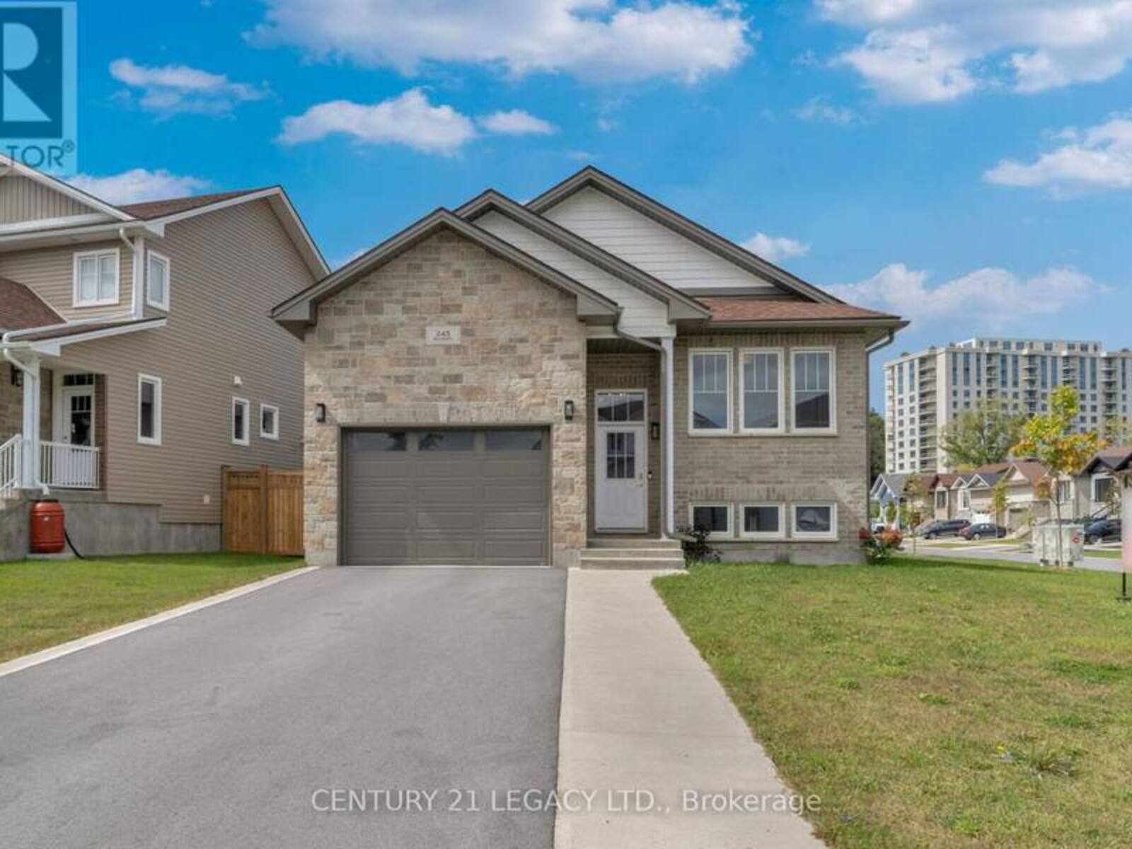 245 MILL POND PLACE, Kingston, Ontario K7M 0C9