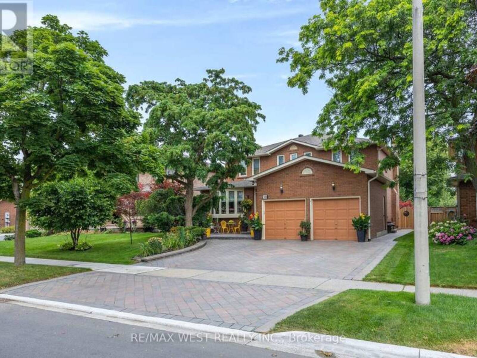 38 ADDISON STREET, Richmond Hill, Ontario L4C 7M1