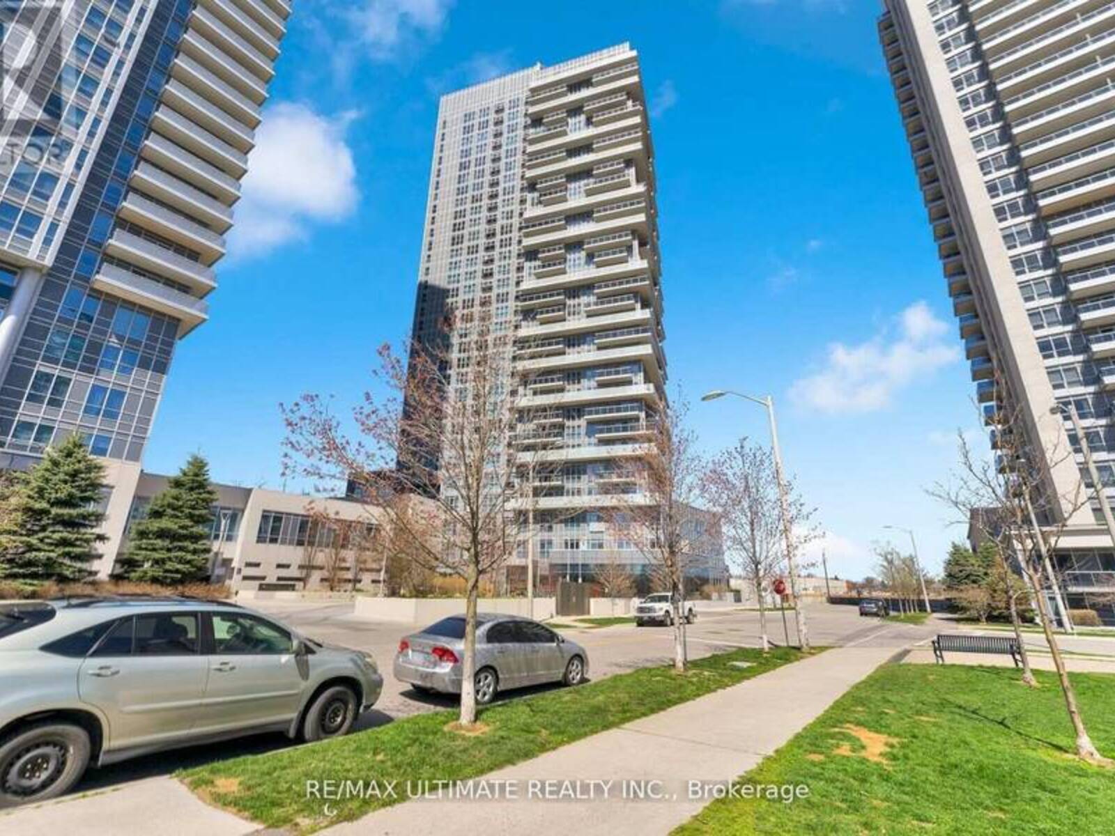 1006 - 225 VILLAGE GREEN SQUARE, Toronto, Ontario M1S 0N4