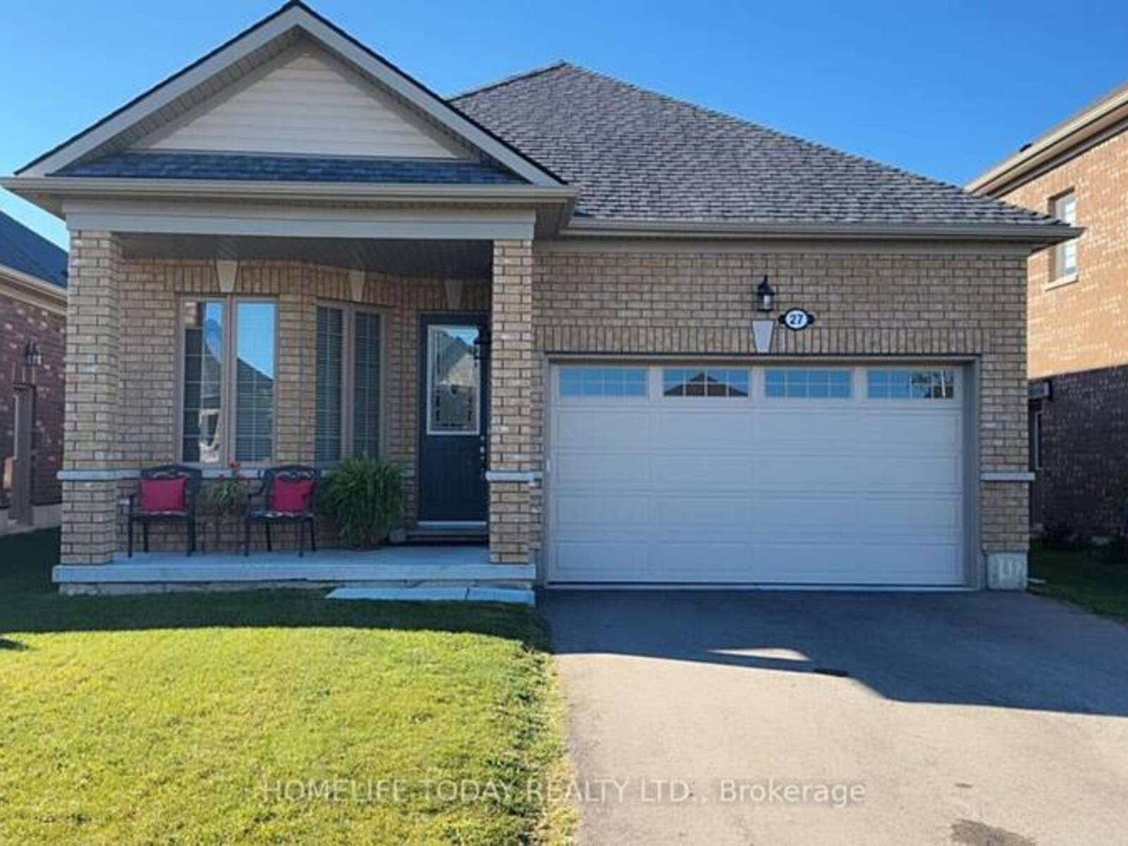 27 SEATON CRESCENT, Tillsonburg, Ontario N4G 0E2