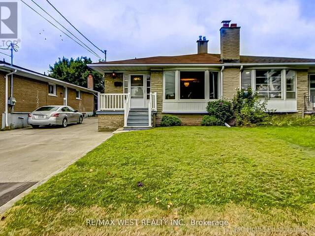 162 LINDYLOU ROAD Toronto Ontario, M9M 2B7