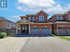 13 FALLGATE DRIVE Brampton Ontario, L6X 0R5