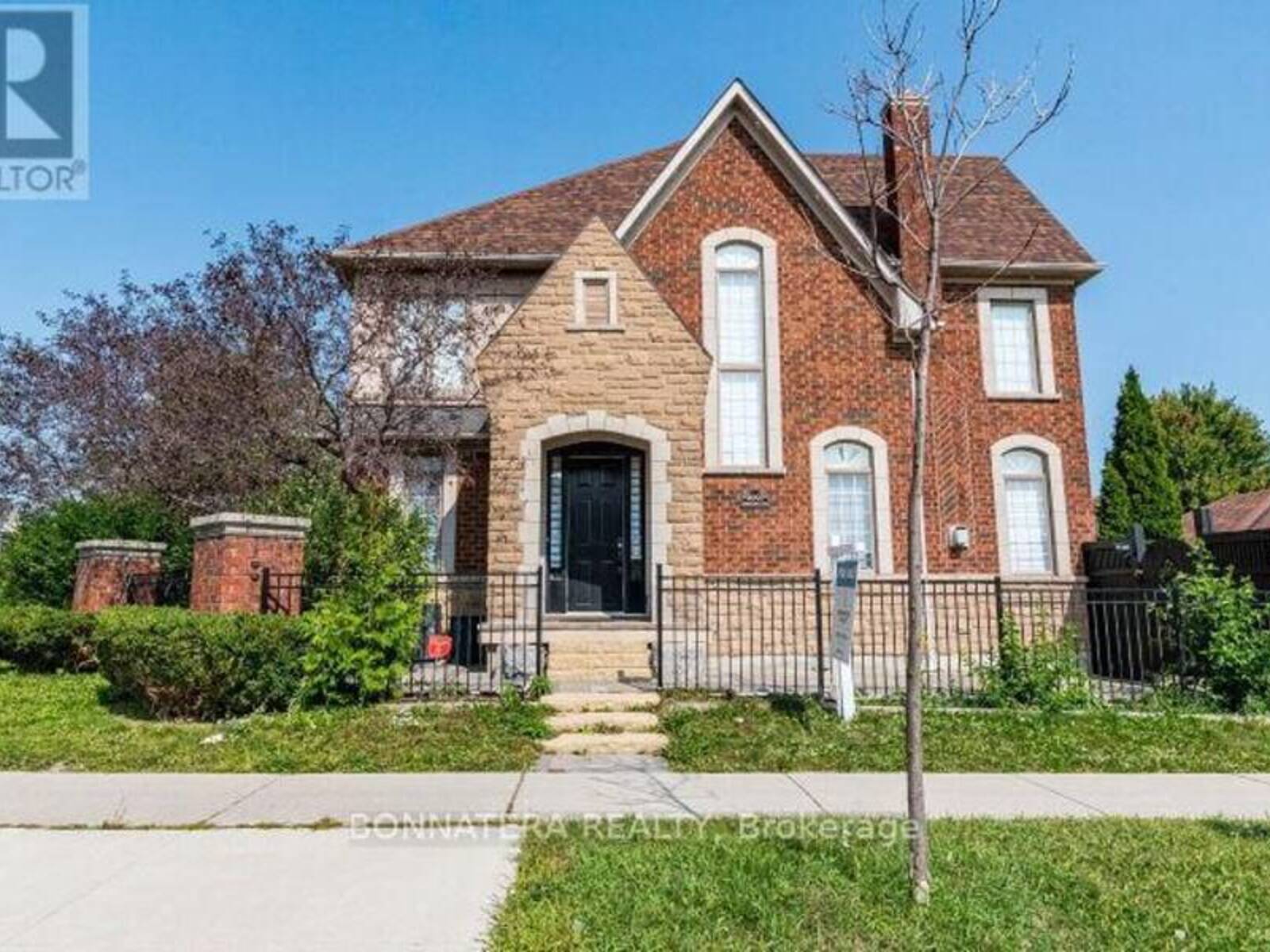 4991 MIDDLESEX GATE, Mississauga, Ontario L5M 7P2