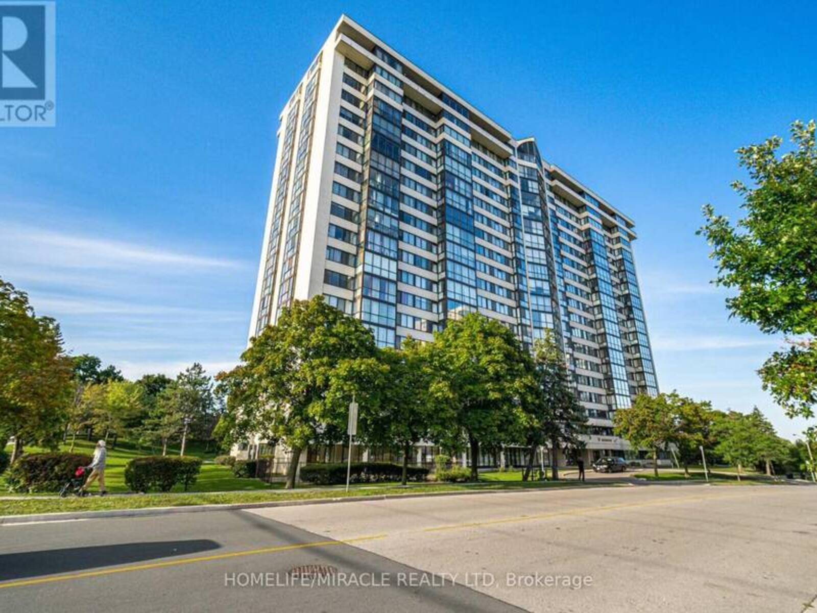 403 - 10 MARKBROOK LANE, Toronto, Ontario M9V 5E3