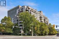 908 - 2662 BLOOR STREET W | Toronto Ontario | Slide Image One