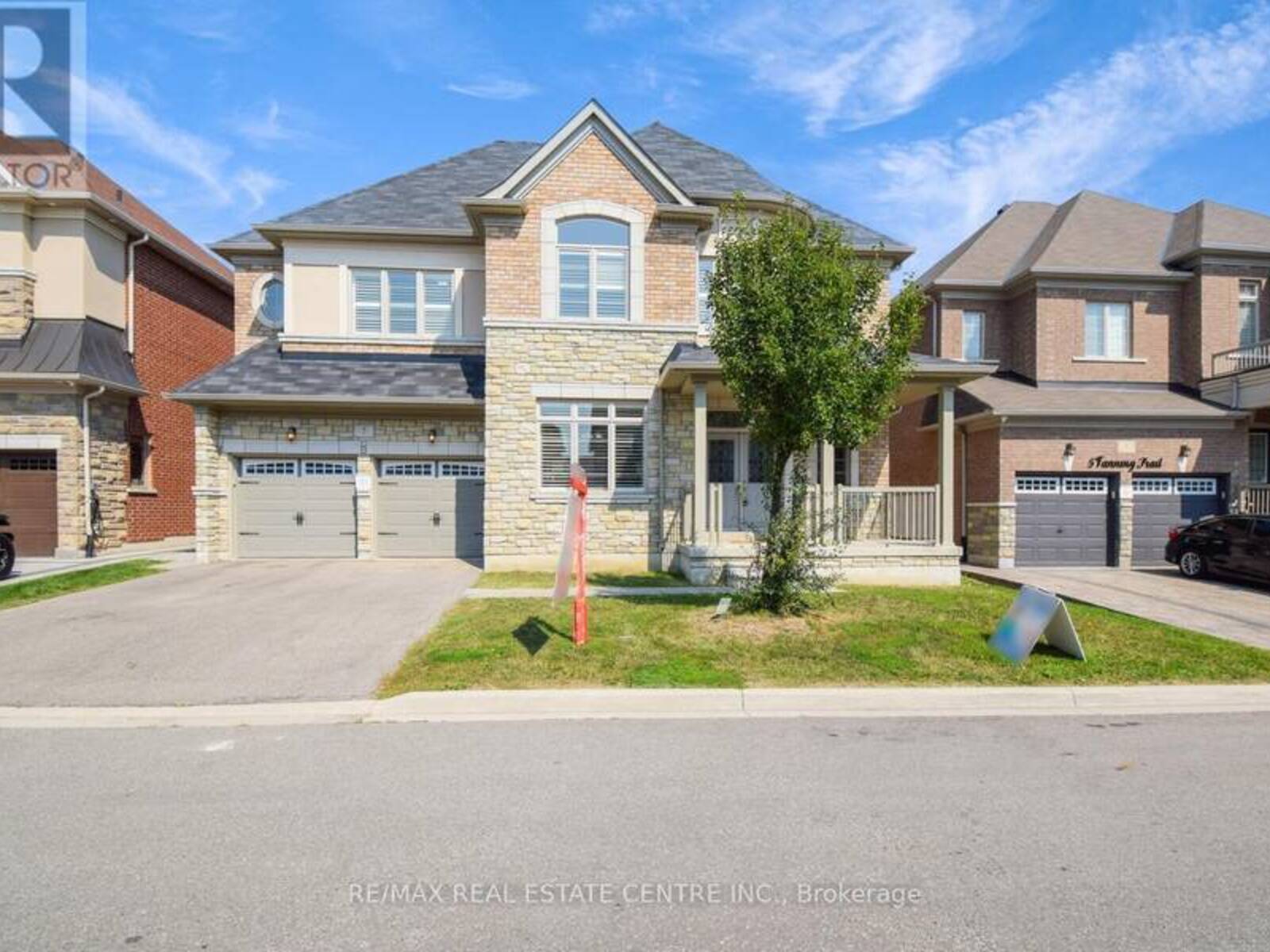 7 FANNING TRAIL, Brampton, Ontario L6P 4J4