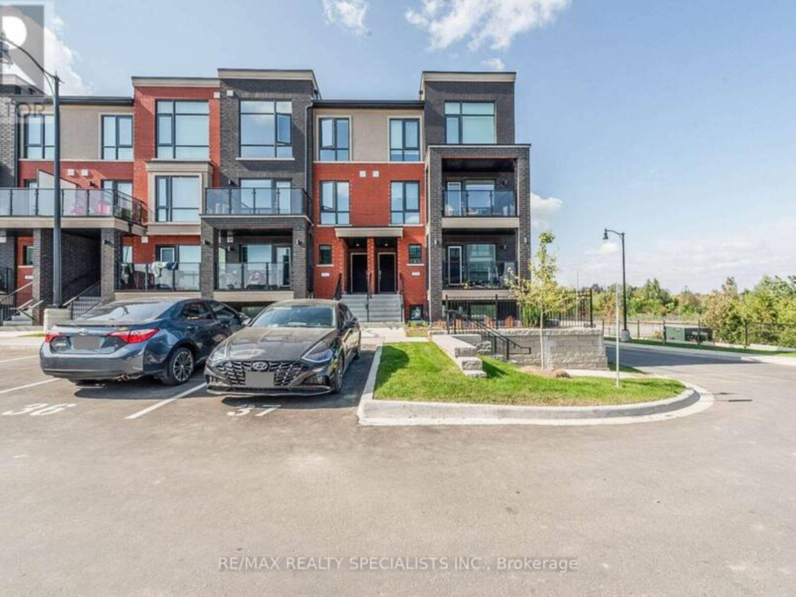 15 - 195 VETERANS DRIVE, Brampton , Ontario L7A 4B6