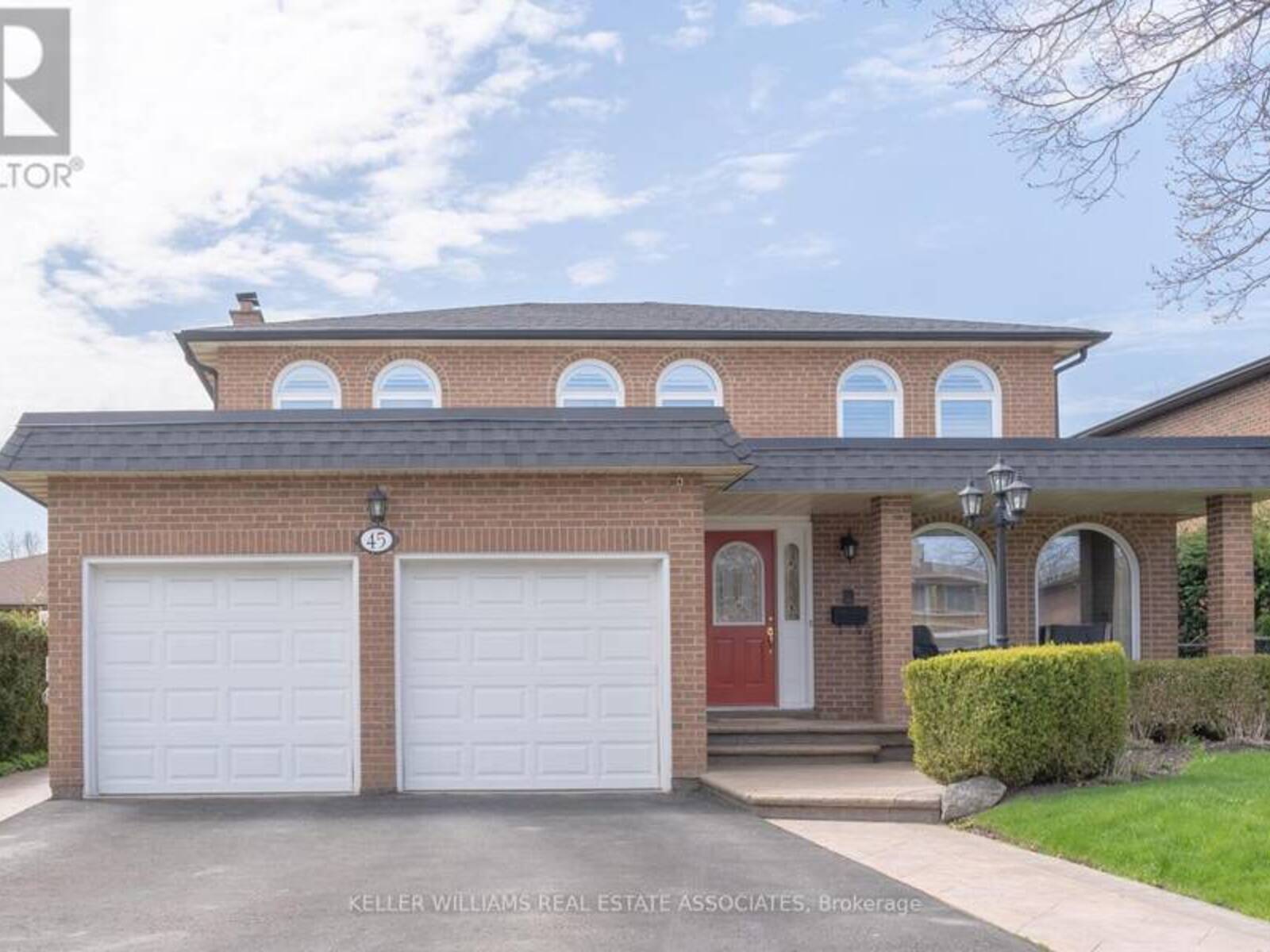 45 PANORAMA CRESCENT, Brampton, Ontario L6S 3T8