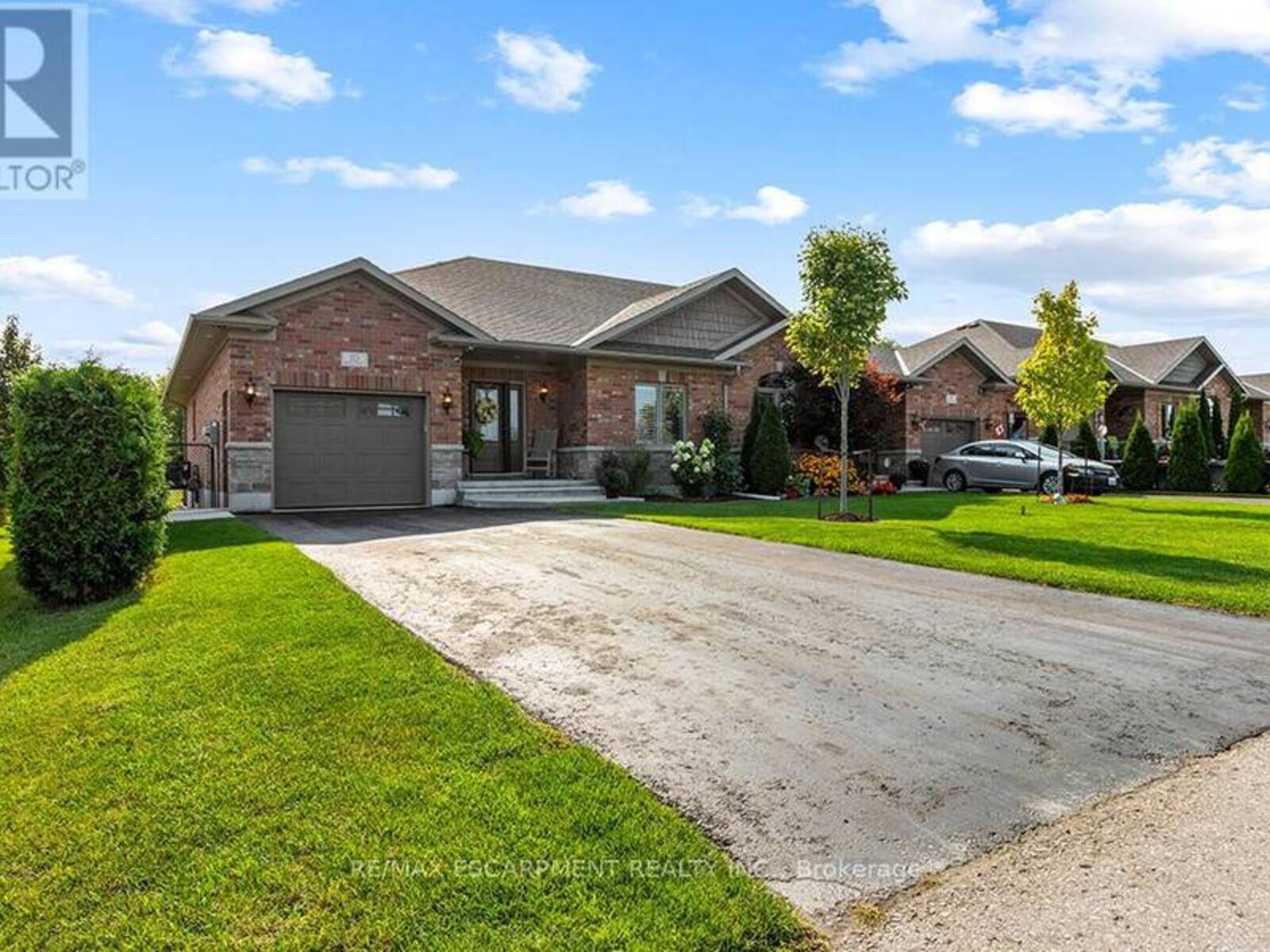 10 BROWN STREET S, Minto , Ontario N0G 1M0