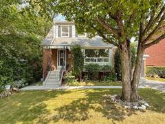 20 CLEARVIEW HEIGHTS Toronto Ontario, M6M 1Z9