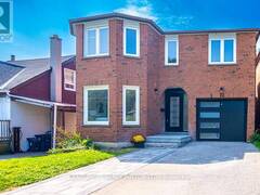 22 REIDMOUNT AVENUE Toronto Ontario, M1S 1B2