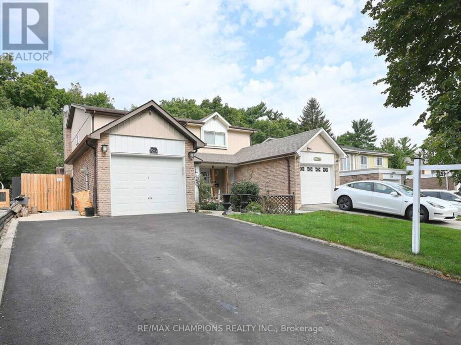 7214 RIDGELAND CRESCENT, Mississauga, Ontario L5N 1Y9