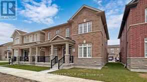 4 WATERLEAF ROAD | Markham Ontario | Slide Image Four