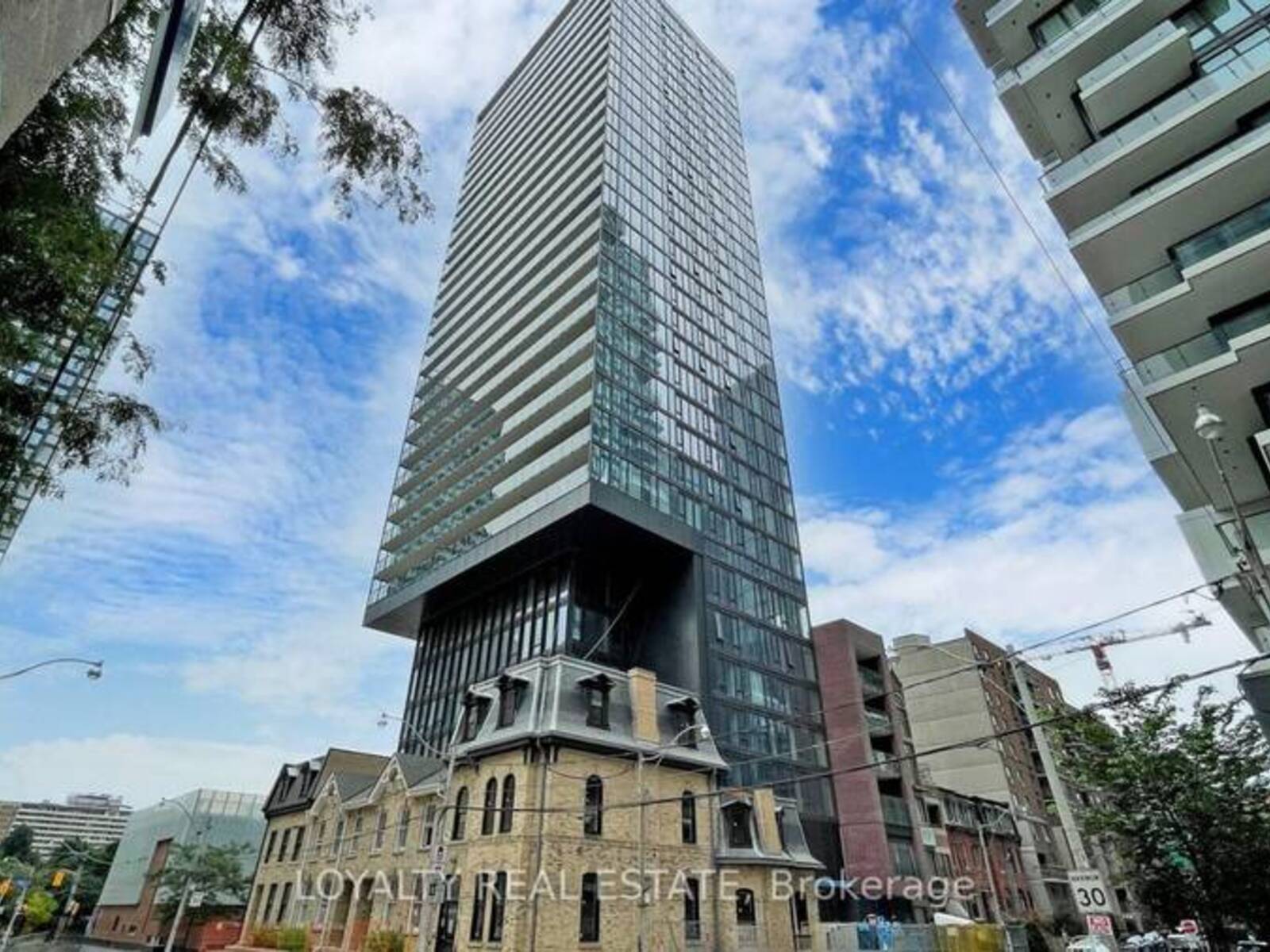 2208 - 47 MUTUAL STREET, Toronto, Ontario M5B 0C6