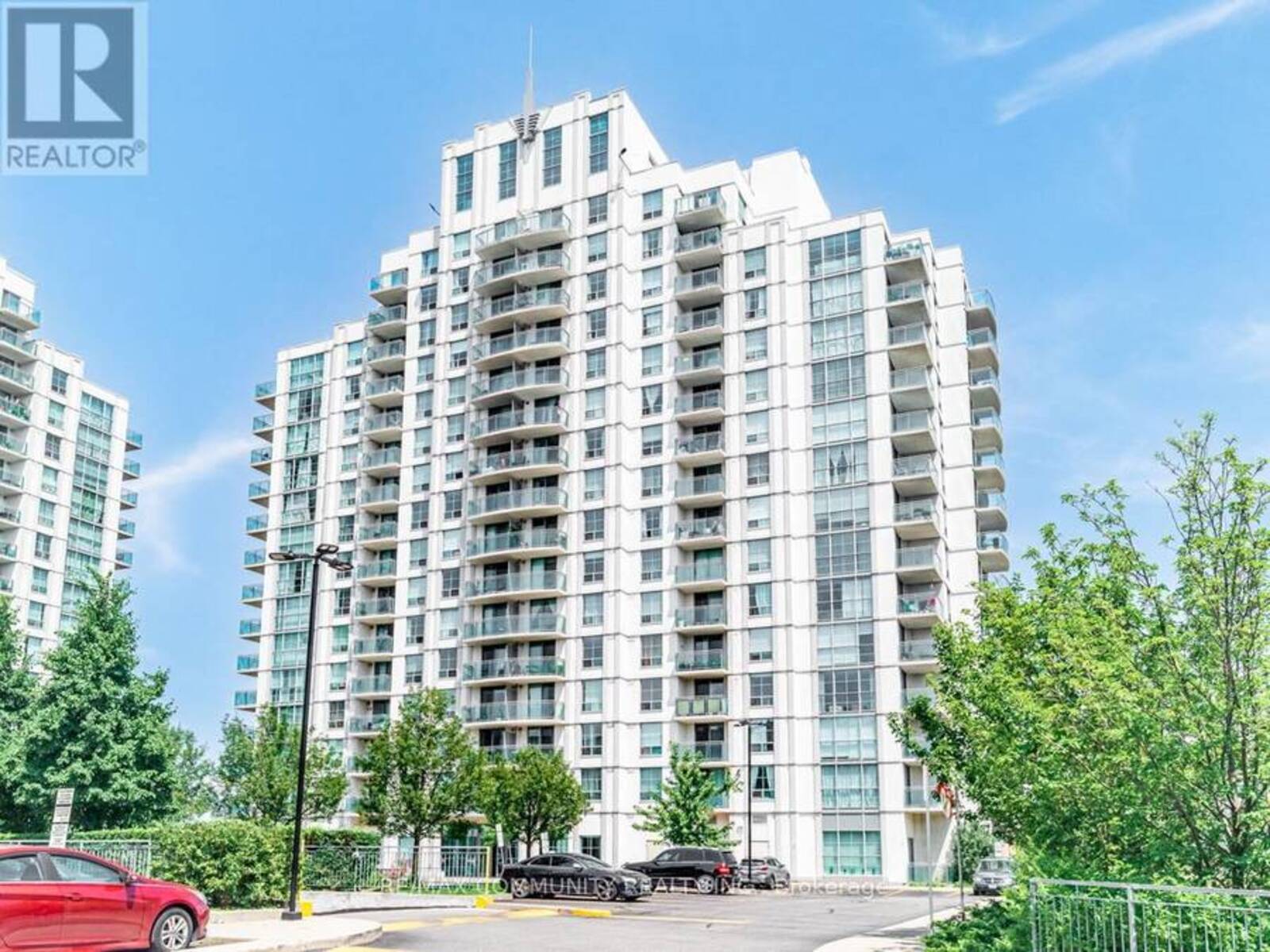 A - 8 ROSEBANK DRIVE, Toronto, Ontario M1B 5Z3