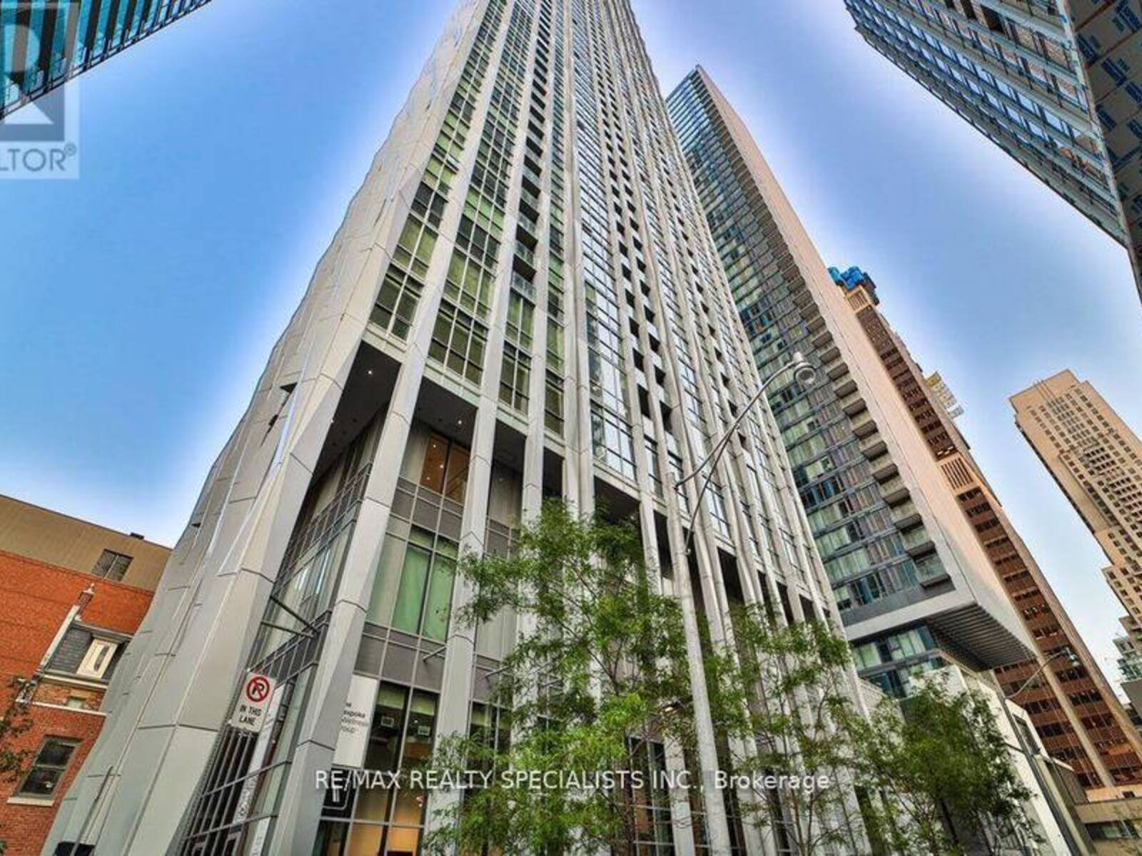 5102 - 1 YORKVILLE AVENUE, Toronto, Ontario M4W 1L1