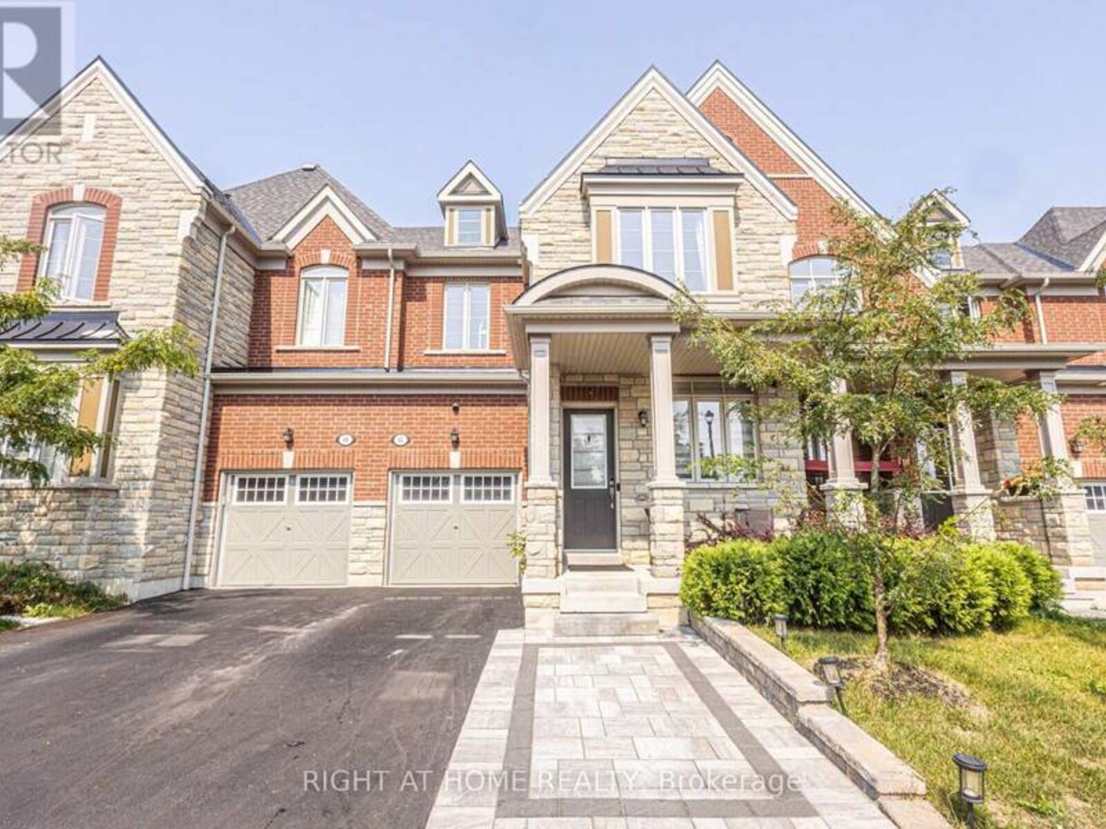 62 WORKMENS CIRCLE, Ajax, Ontario L1T 0N7