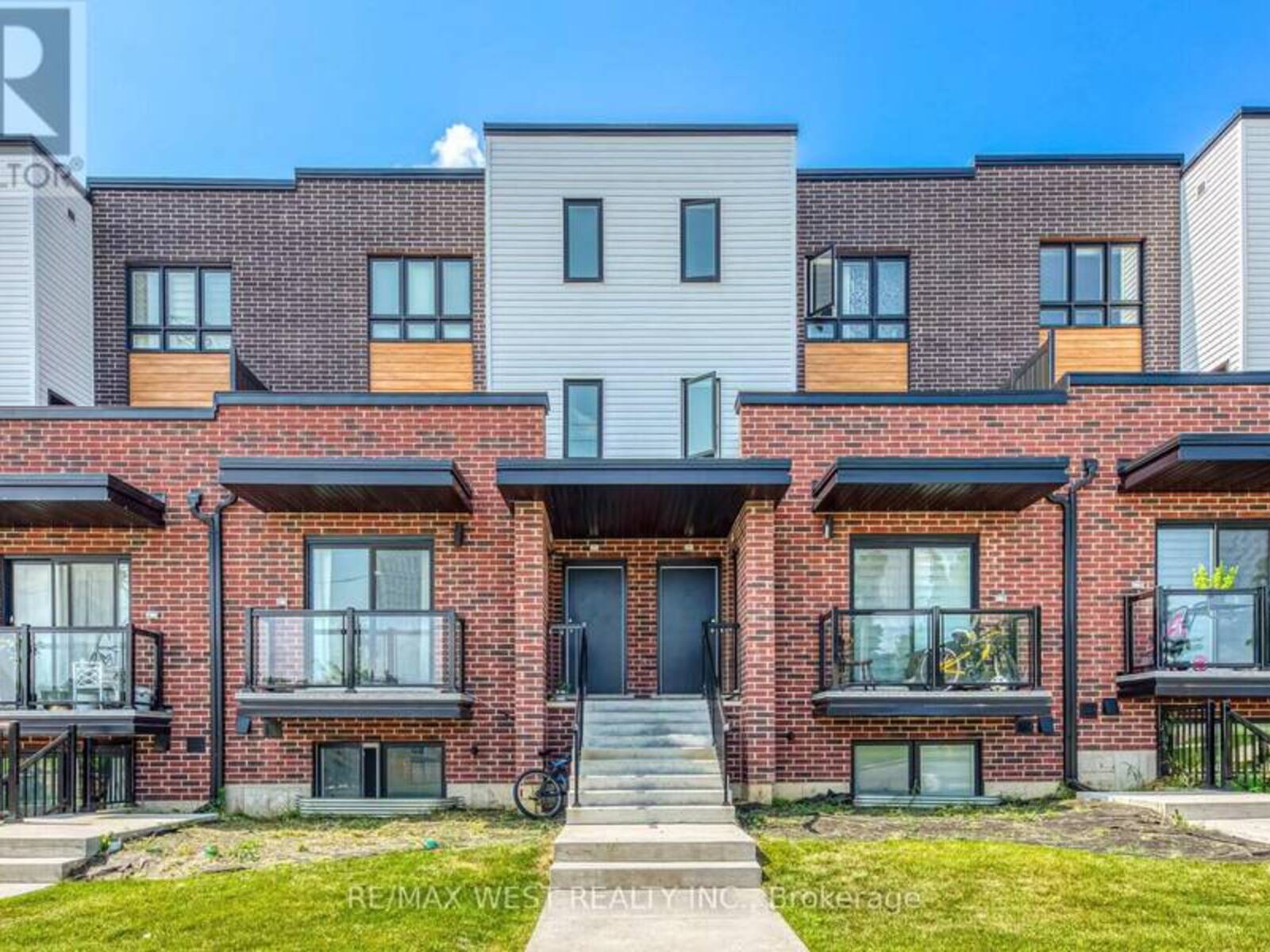 41 - 253 CHAPEL HILL DRIVE, Kitchener, Ontario N2R 0S4