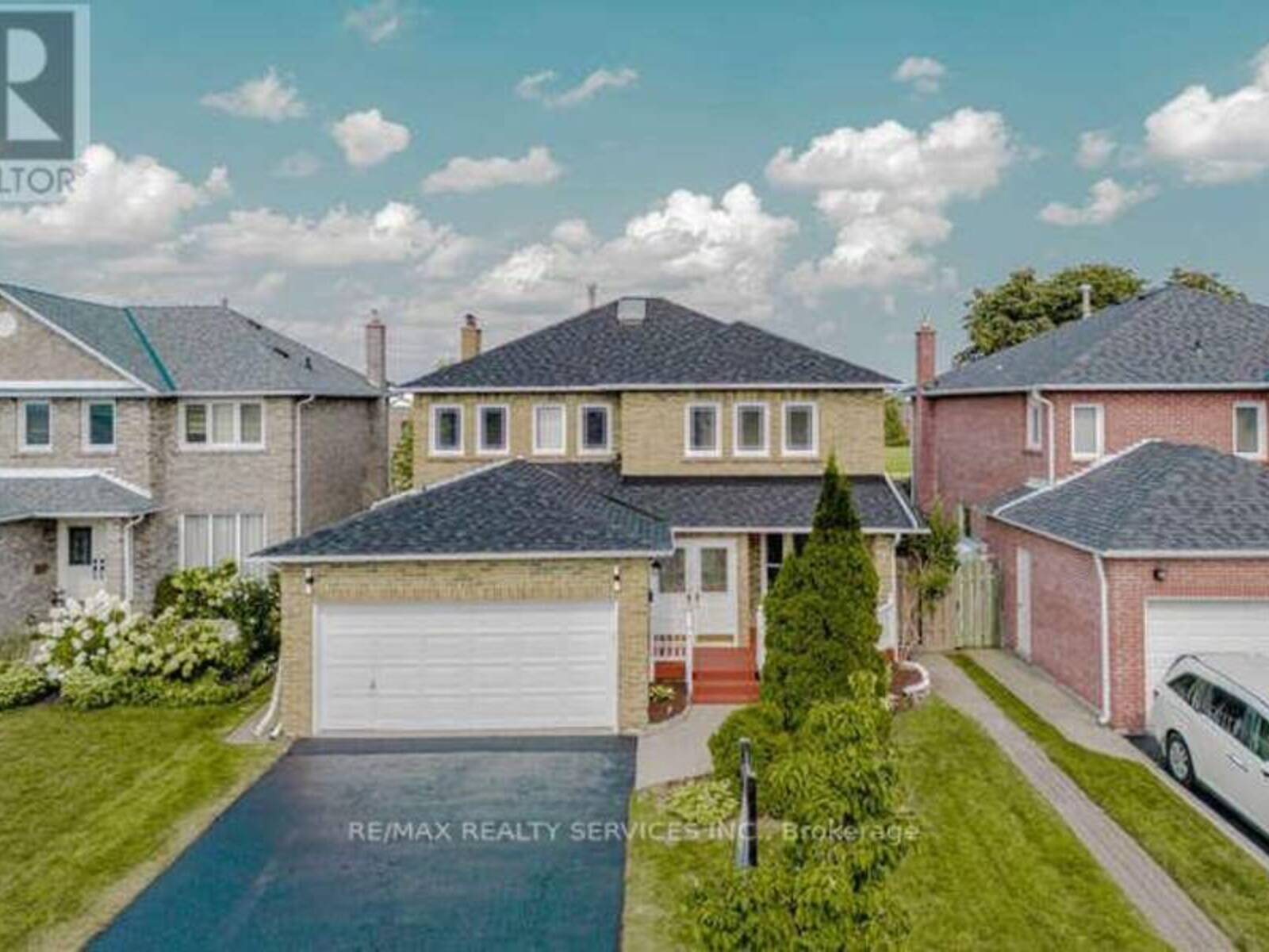 1752 BROADOAK CRESCENT, Pickering, Ontario L1V 4S2