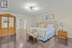 31 BLOOMFIELD TRAIL | Richmond Hill Ontario | Slide Image Nineteen