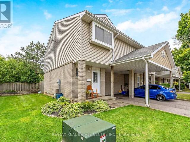 36 - 125 SEKURA CRESCENT Cambridge Ontario, N1R 8B4