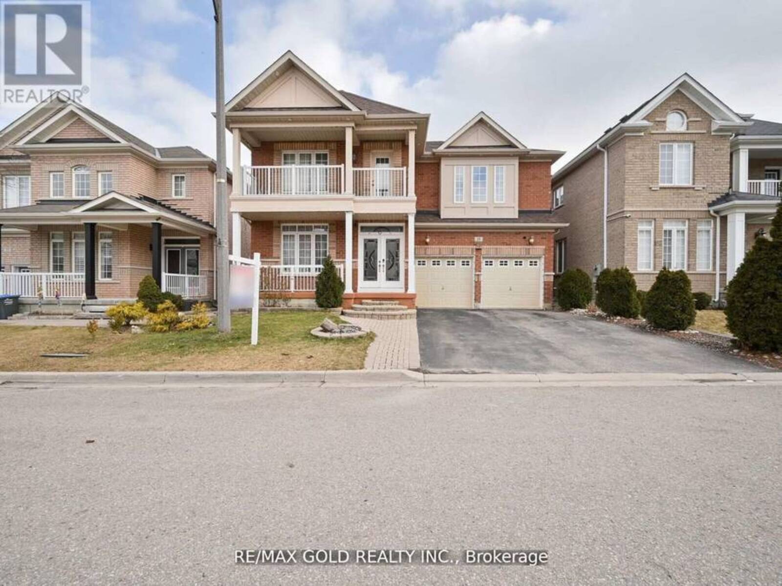 25 MAVERICK CRESCENT, Brampton , Ontario L6R 3E6