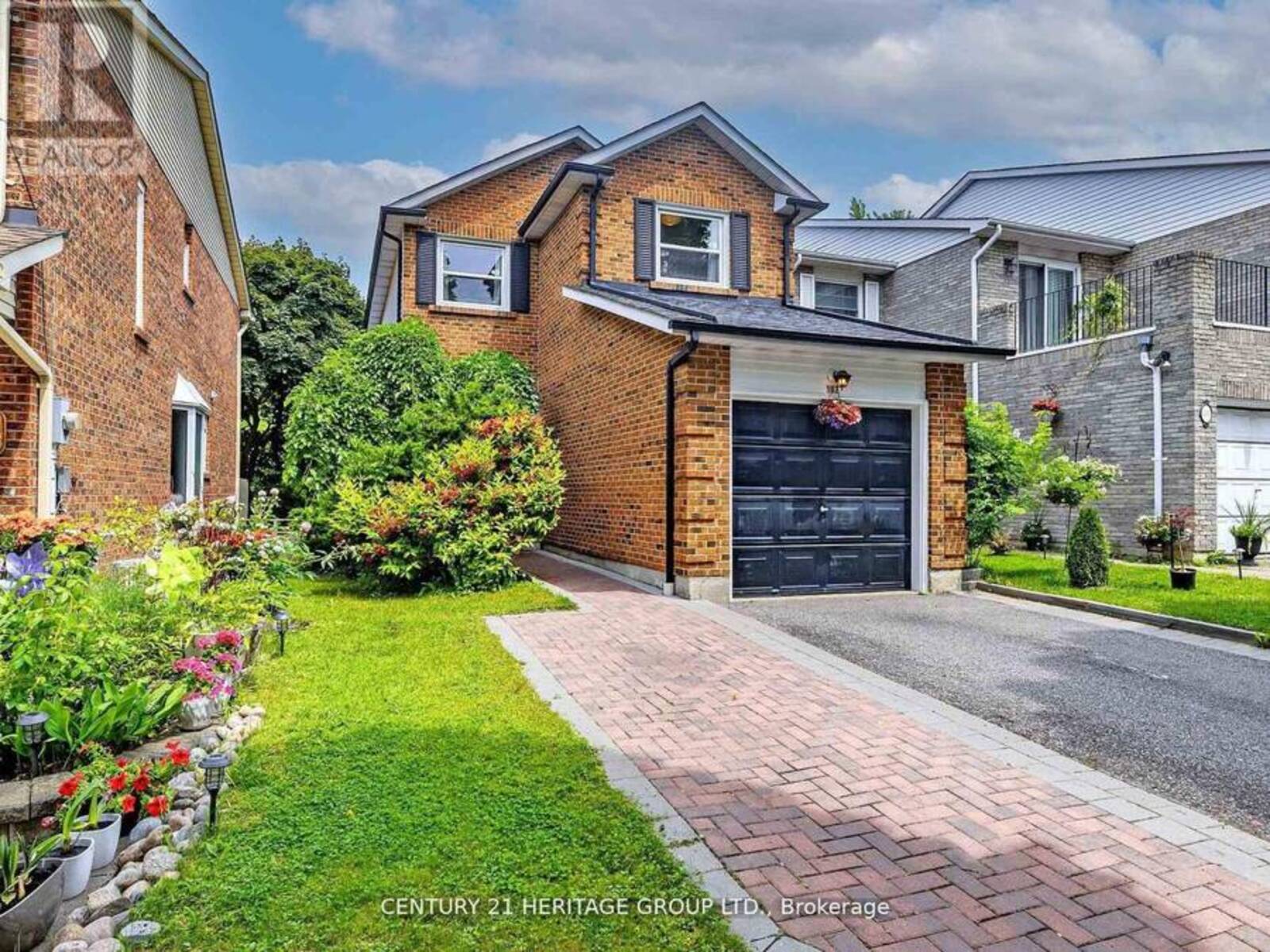 102 BAYWOOD COURT, Markham, Ontario L3T 5W3