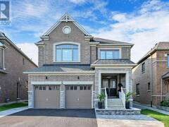 21 LARKFIELD CRESCENT East Gwillimbury Ontario, L9N 0P7