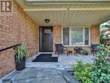 74 LINKS ROAD | Vaughan Ontario | Slide Image Five