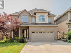 76 MOORLAND CRESCENT Hamilton Ontario, L9K 1N7