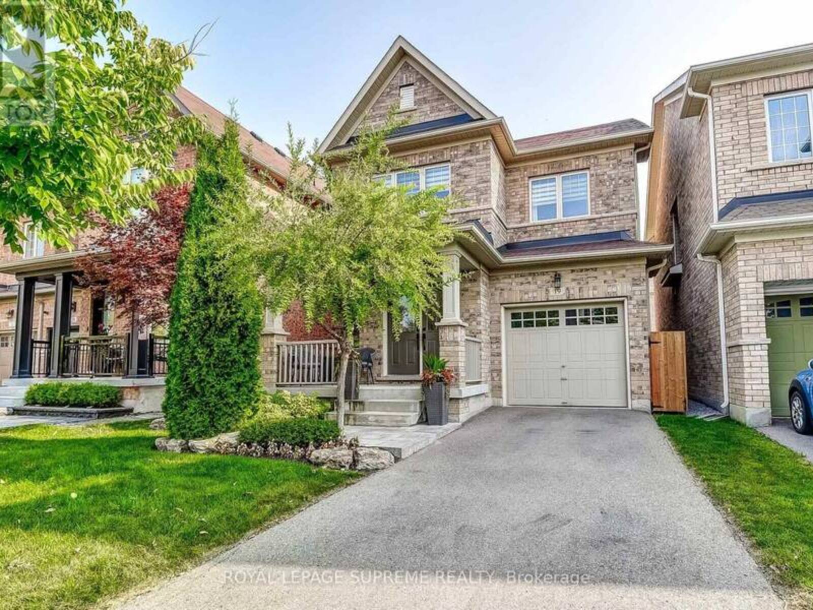 19 PELHAM DRIVE, Vaughan, Ontario L4H 3Z5