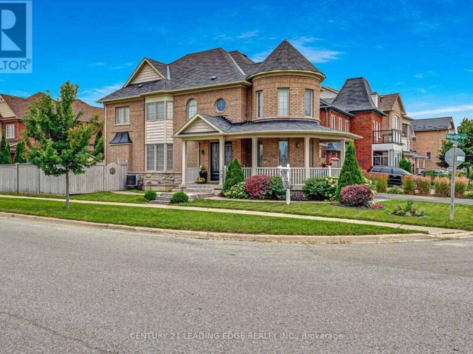 3 SWEETNER DRIVE, Whitchurch-Stouffville, Ontario L4A 0T3