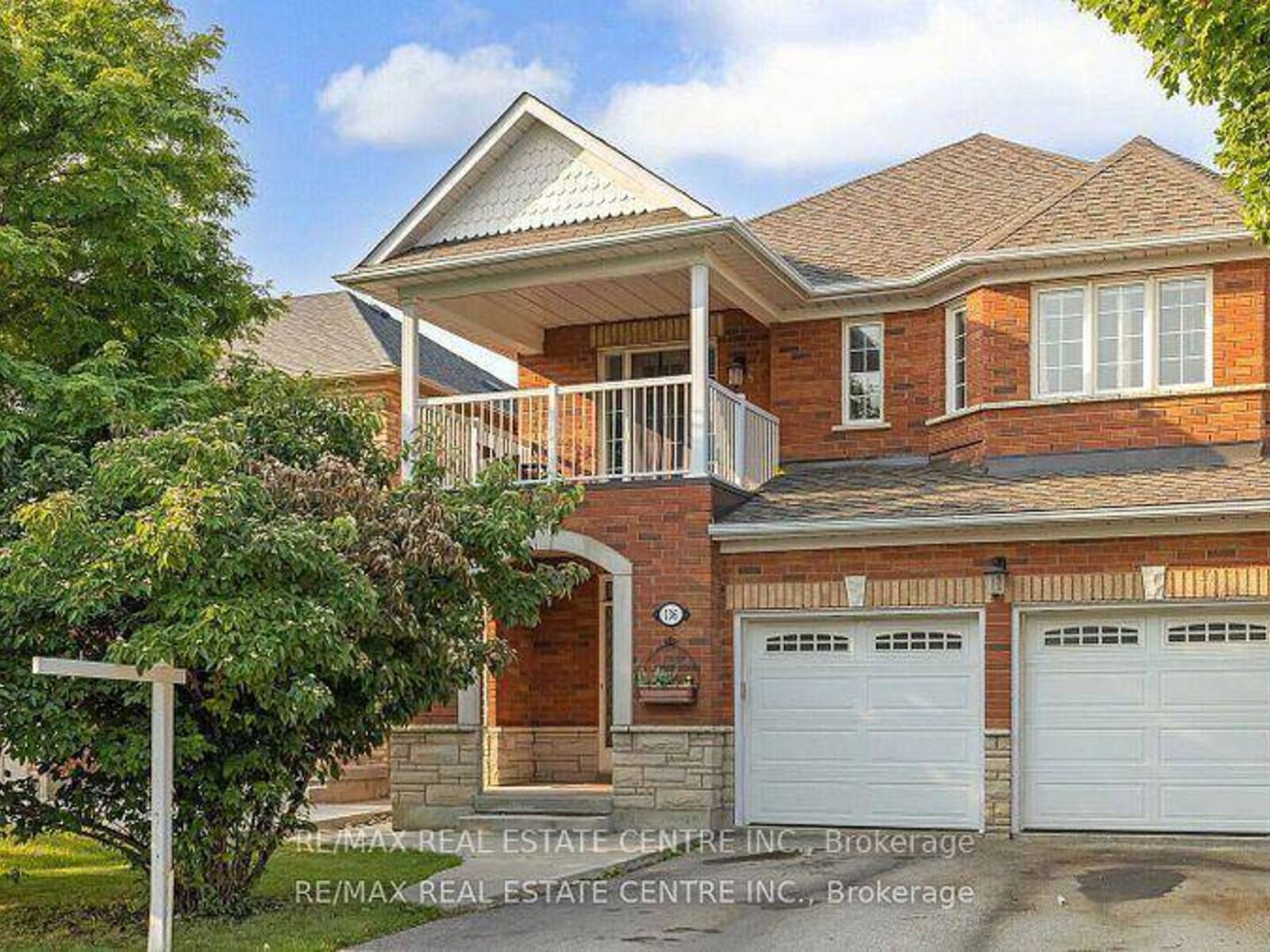 136 VAN SCOTT DRIVE, Brampton , Ontario L7A 1N5