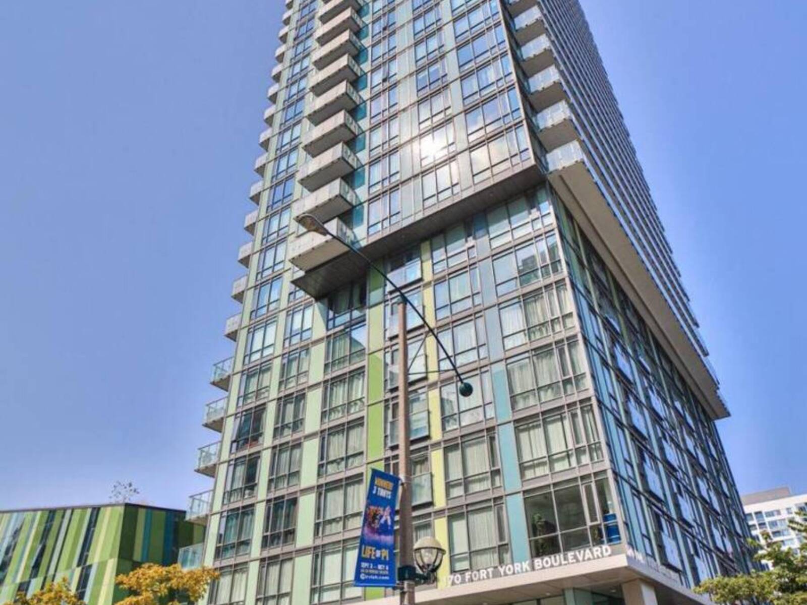 2404 - 170 FORT YORK BOULEVARD, Toronto, Ontario M5V 0E6