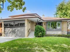 11 PARK MANOR DRIVE Toronto Ontario, M9B 5C1