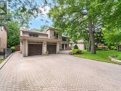 2130 AUTUMN BREEZE DRIVE N Mississauga Ontario, L5B 1R4