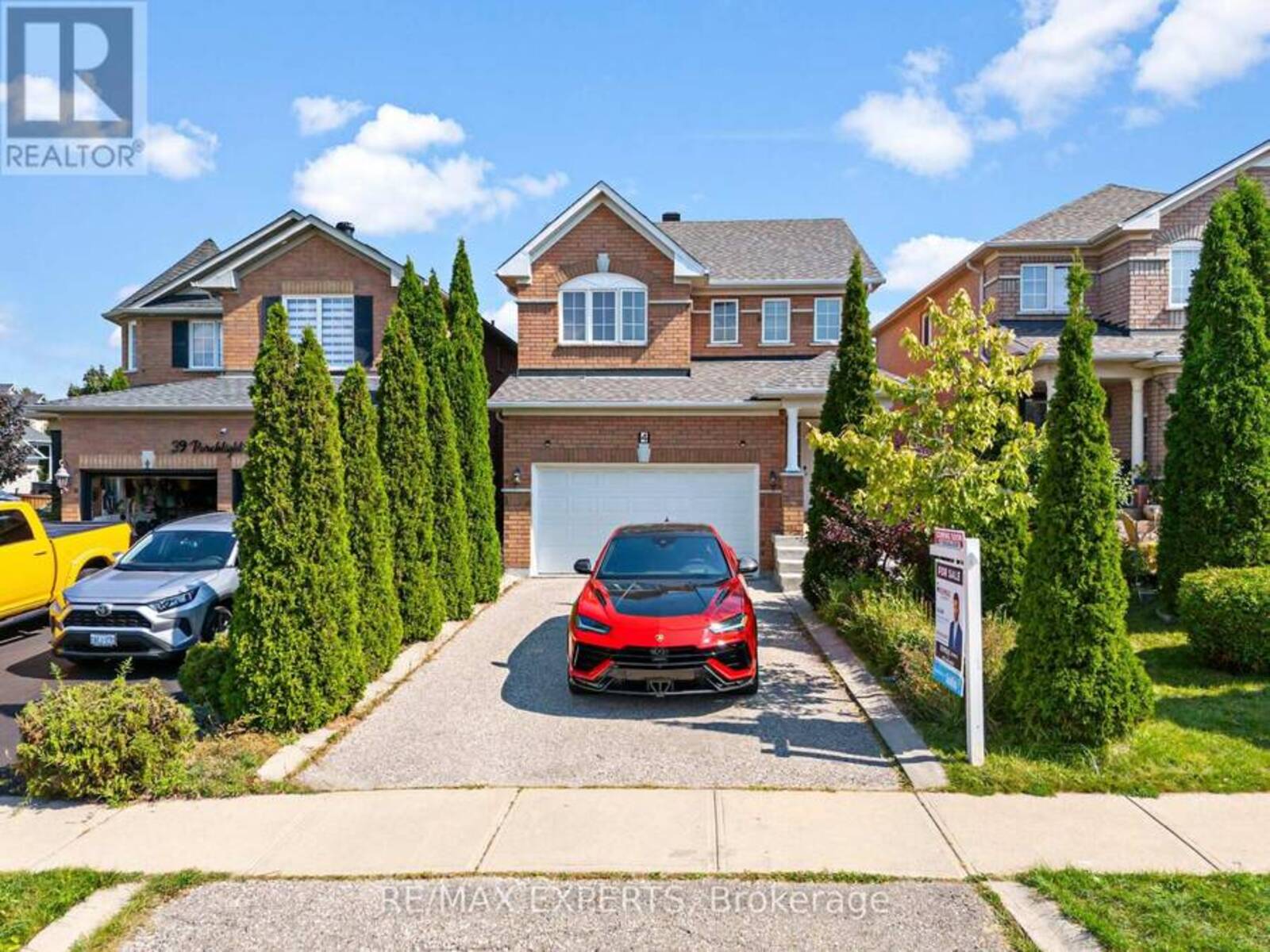 4 SPLIT RAIL ROAD E, Brampton, Ontario L6X 4S1