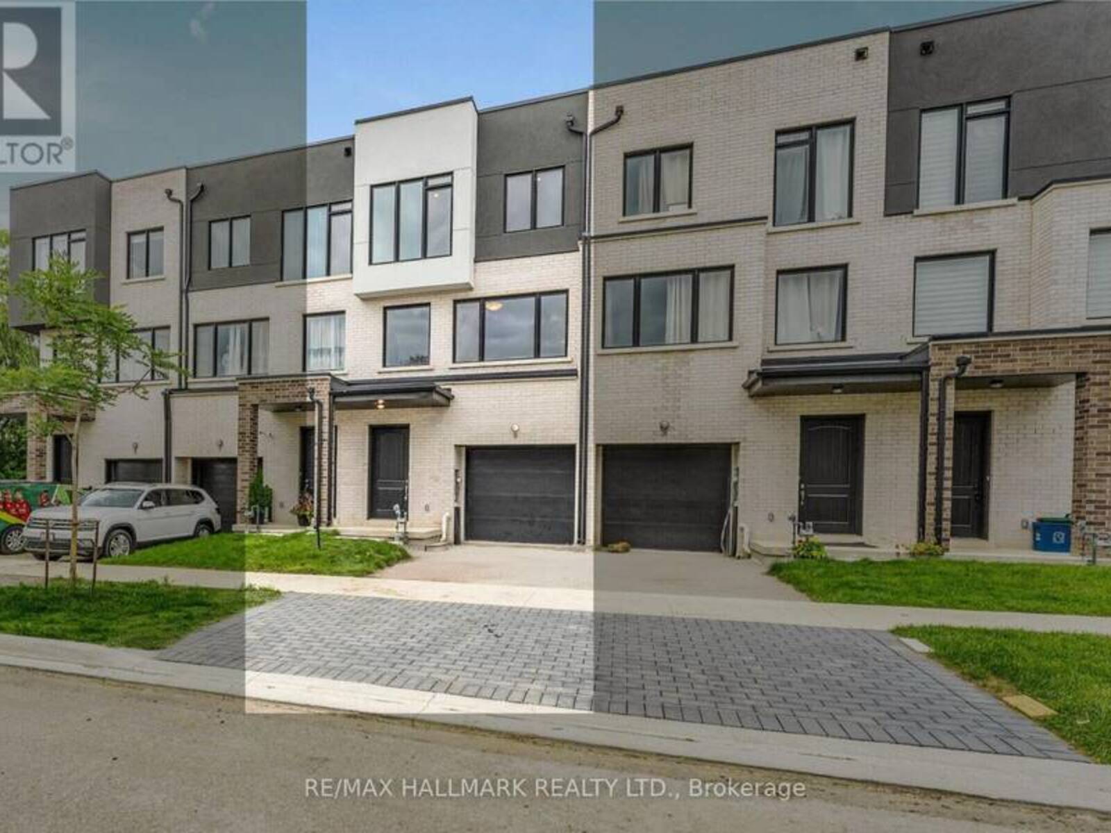 9 PERSICA STREET, Richmond Hill, Ontario L4E 2T3