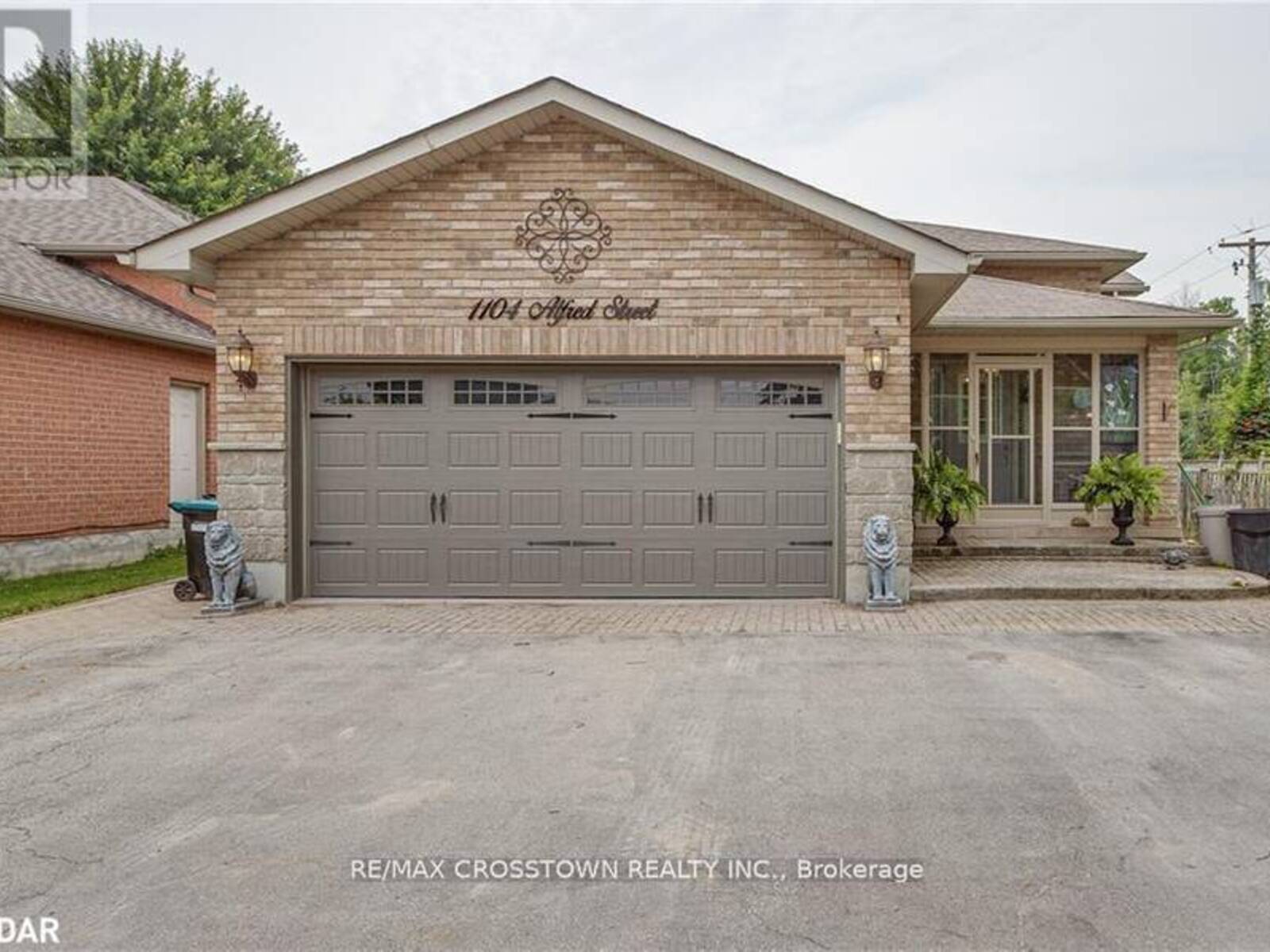 1104 ALFRED STREET, Innisfil, Ontario L0L 1C0