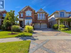 261 MONTREAL CIRCLE Hamilton Ontario, L8E 0C6