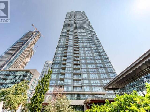 4512 - 11 BRUNEL COURT Toronto Ontario, M5V 3Y3