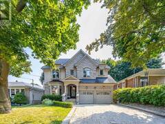 487 GLENGARRY AVENUE Toronto Ontario, M5M 1E9