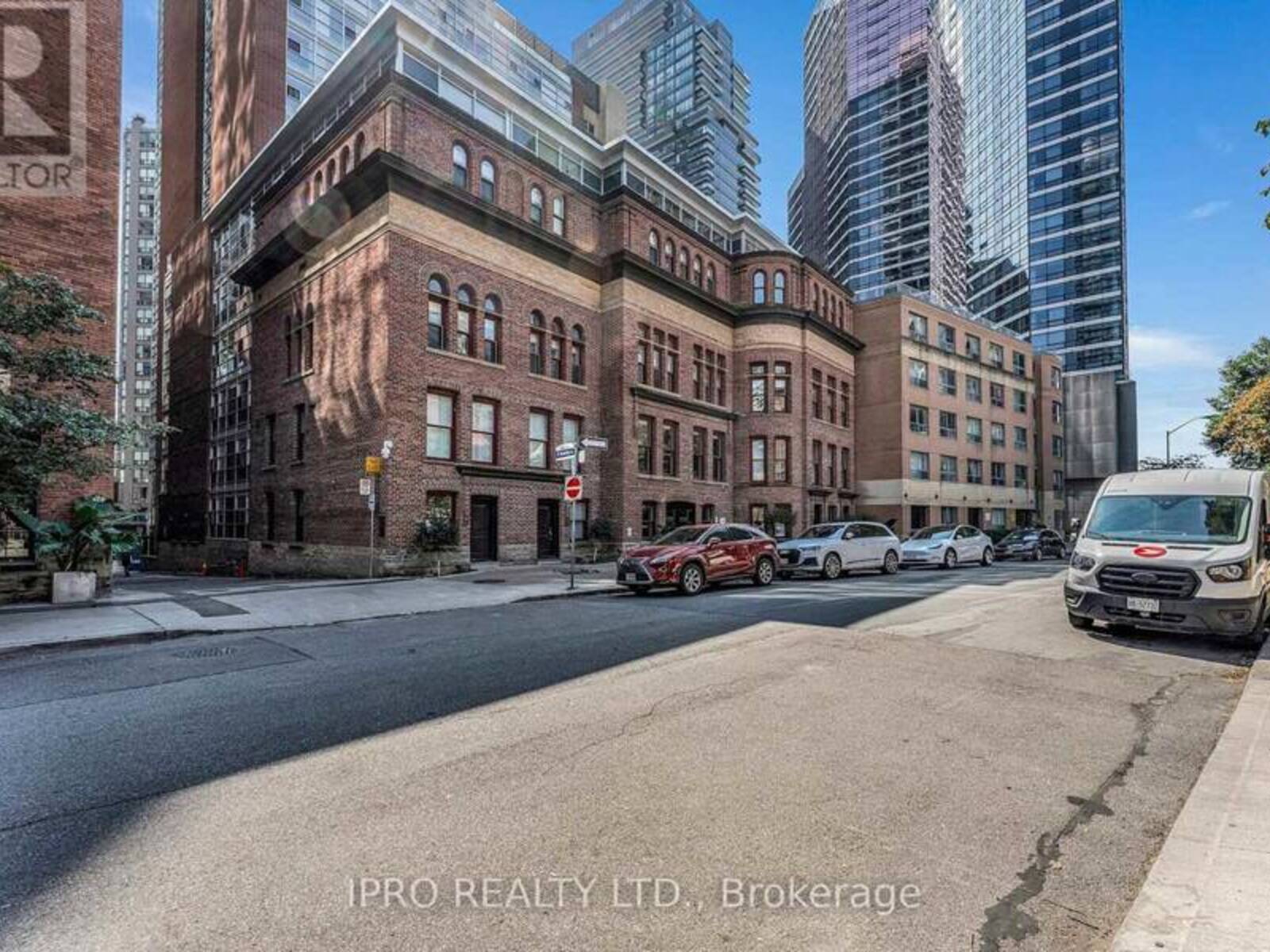 505 - 11 ST JOSEPH STREET, Toronto, Ontario M4Y 1J8