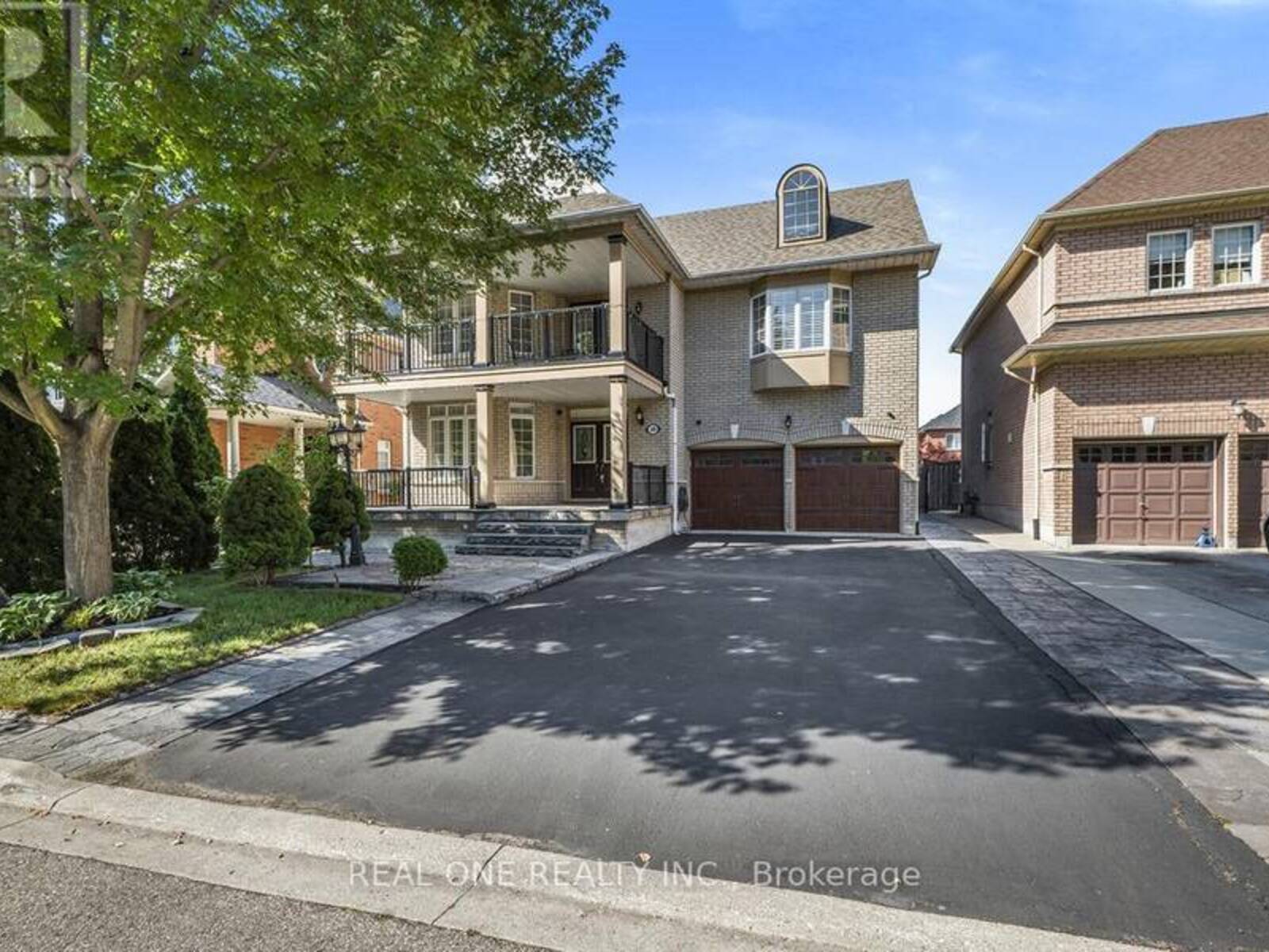 165 ST NICHOLAS CRESCENT, Vaughan, Ontario L4H 3E6