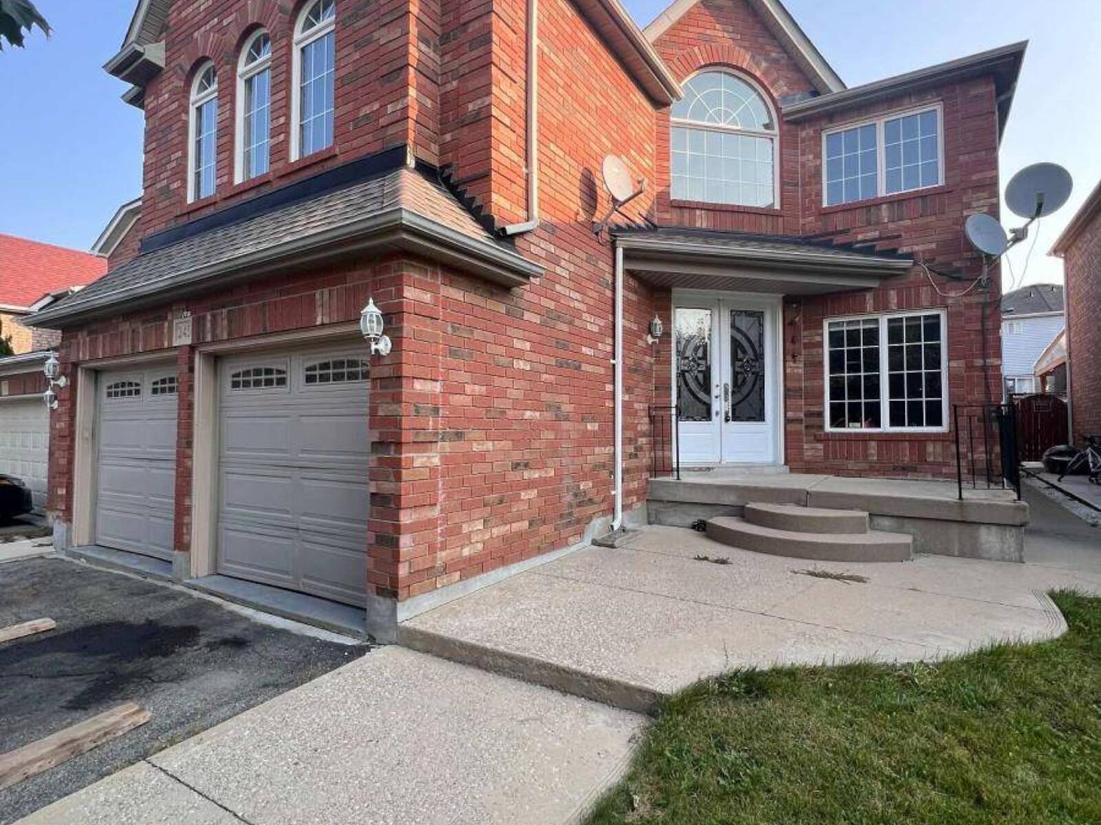 245 FERNFOREST DRIVE, Brampton , Ontario L6R 1E1