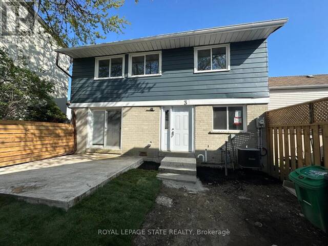 3 HOLMSTEAD COURT Brampton Ontario, L6S 1R9